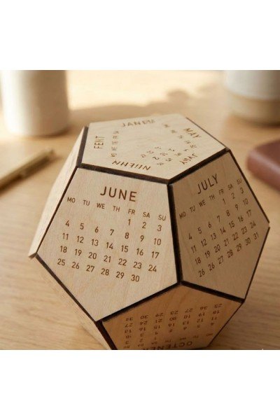 Ahşap Geometrik Masa Takvimi