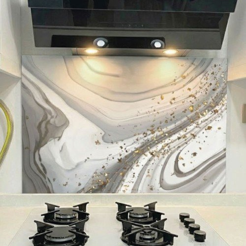 Gold Detaylı Mermer Desenli Ocak Arkası Cam Koruyucu 