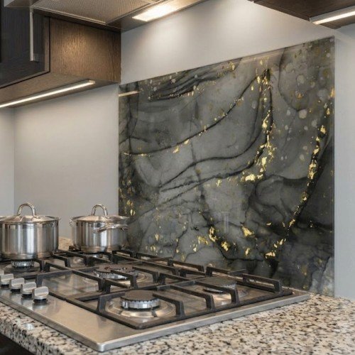 Siyah Mermer Desenli Ocak Arkası Cam Koruyucu